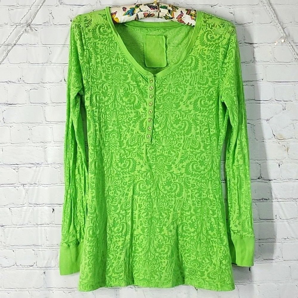 Ariat Long Sleeve Neon Green Paisley Sheer Plunge Button Top Shirt Womens Size M - Picture 1 of 15